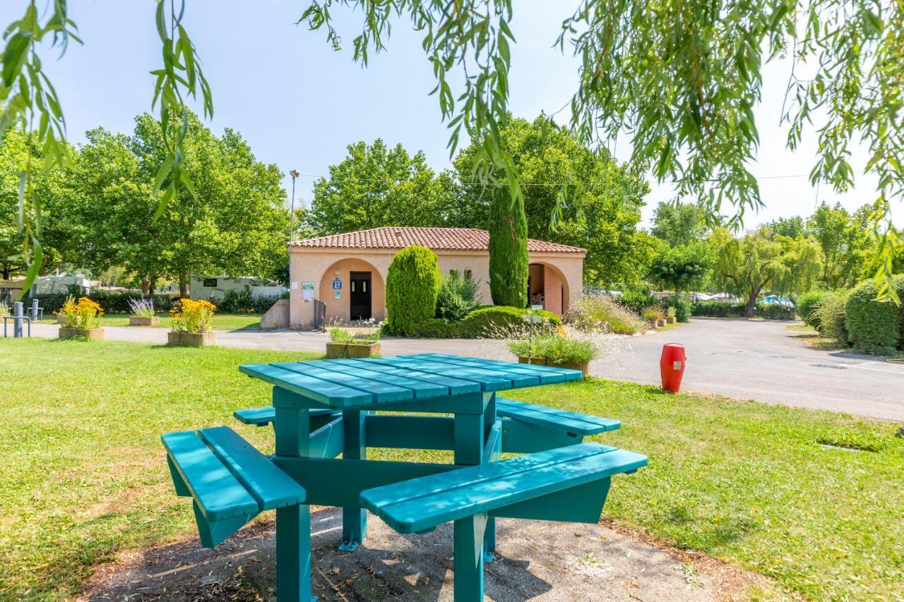 Camping Sites Et Paysages Les Pres Hauts Sisteron Bagian luar foto
