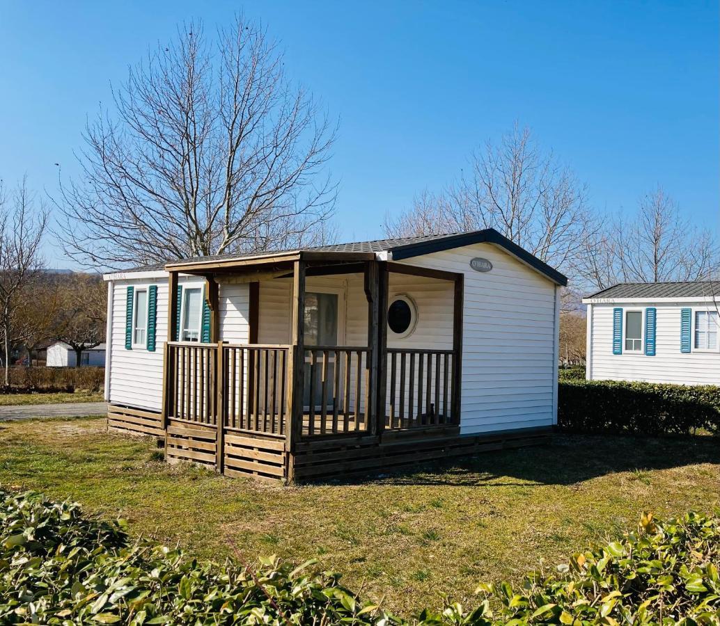 Camping Sites Et Paysages Les Pres Hauts Sisteron Bagian luar foto