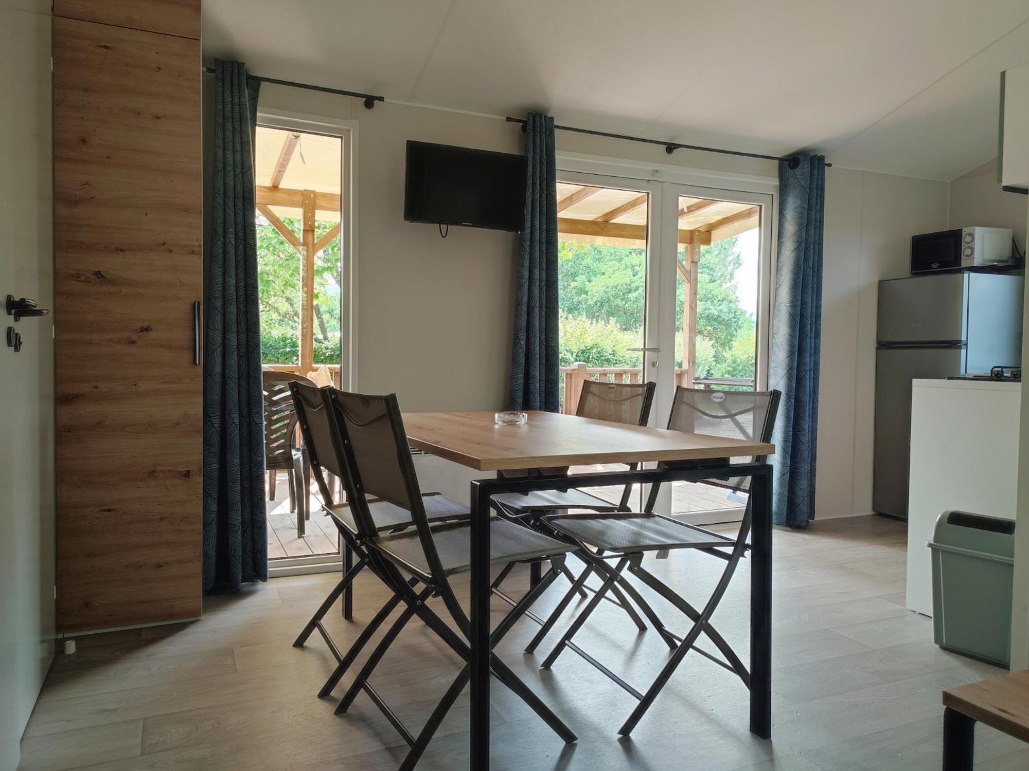 Camping Sites Et Paysages Les Pres Hauts Sisteron Bagian luar foto