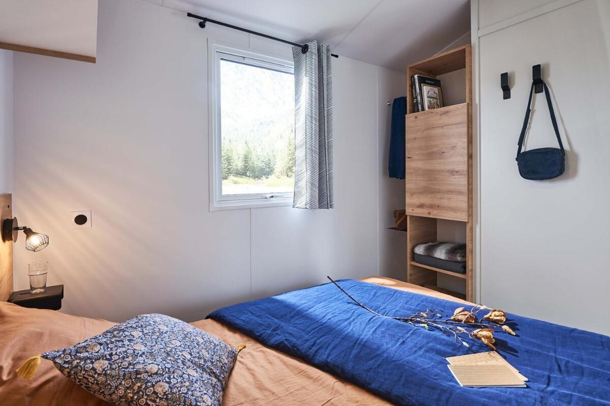 Camping Sites Et Paysages Les Pres Hauts Sisteron Ruang foto