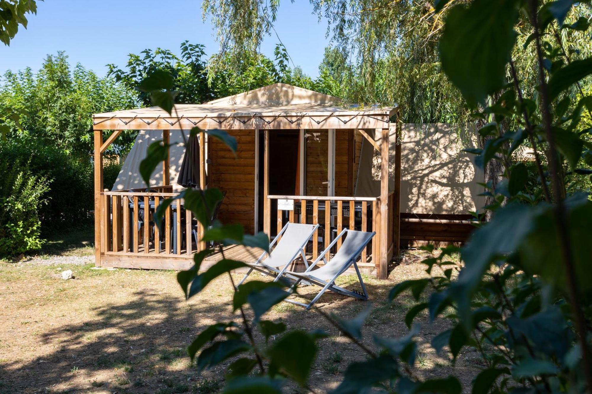 Camping Sites Et Paysages Les Pres Hauts Sisteron Bagian luar foto